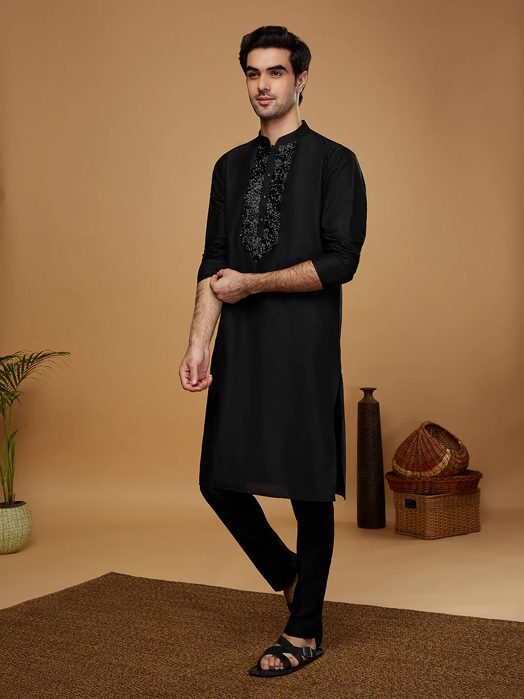 Black Cotton Blend Embellished Long Kurta - Image 3