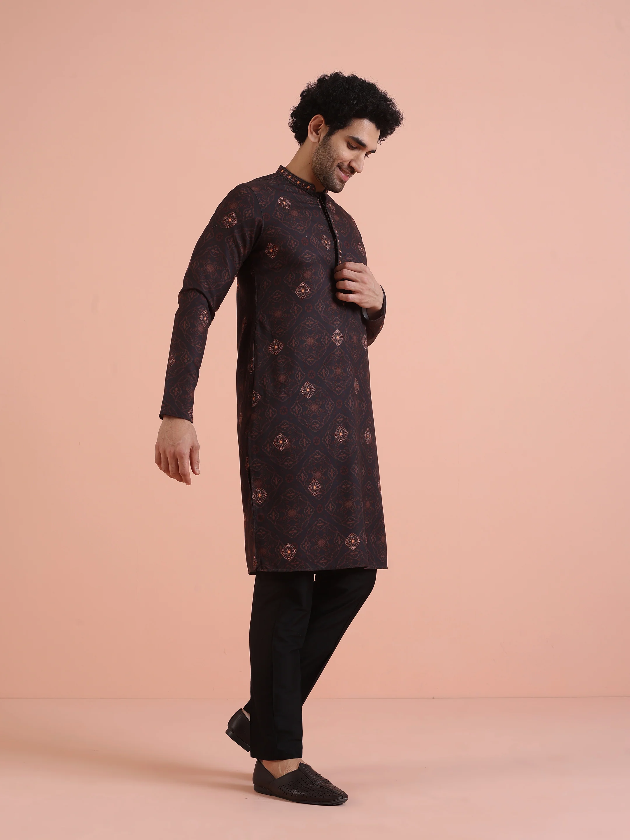 Black Cotton Blend Printed Kurta Trouser Set - Image 3