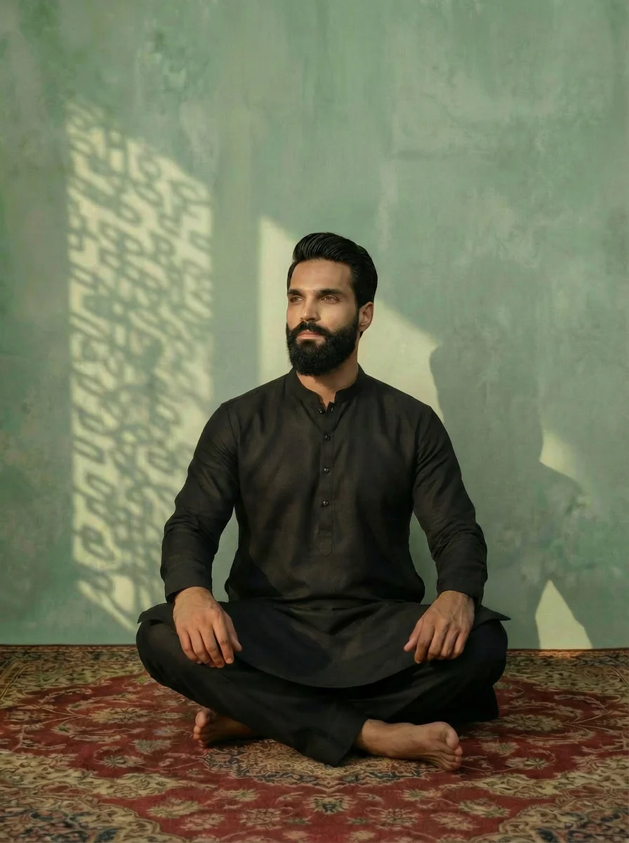 Black Cotton Blend Solid Plain Kurta