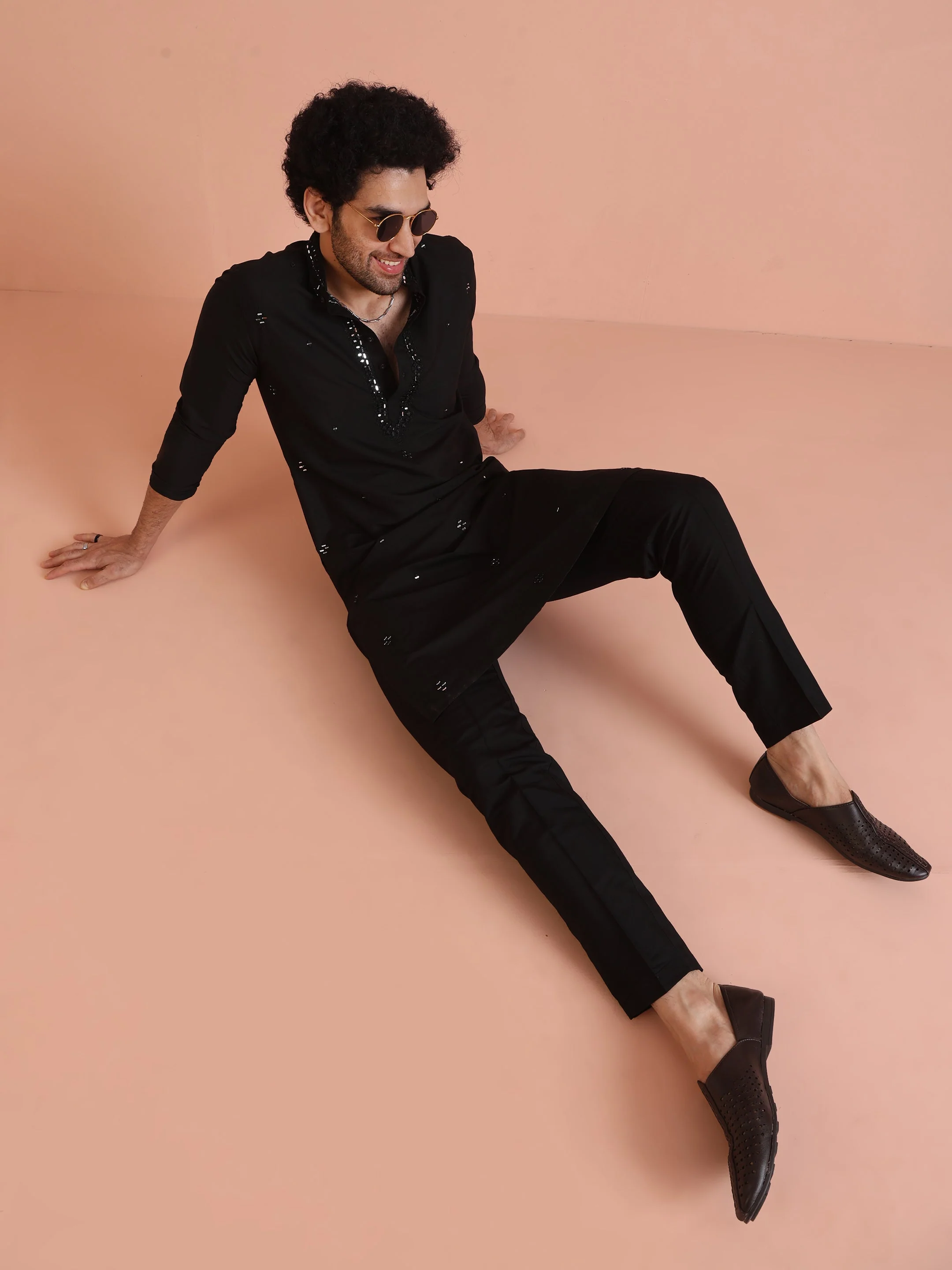 Black Cotton Blend Mirror Work Kurta - Image 3