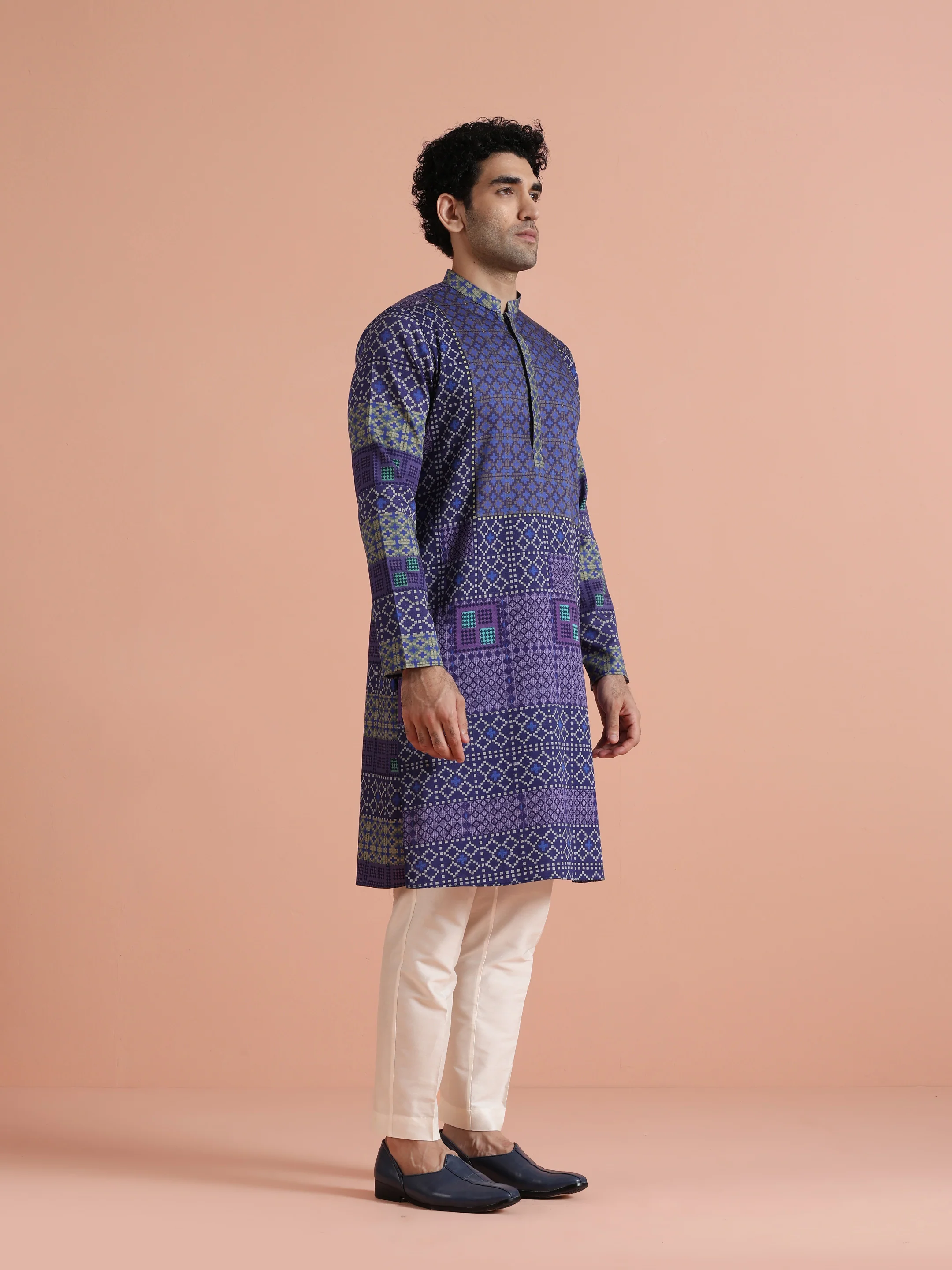 Blue Geometric Printed Kurta - Image 2