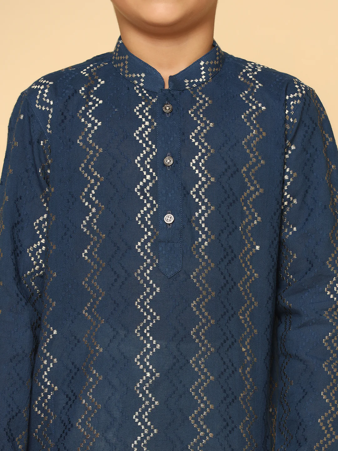 Boy's Navy Blue Cotton Blend Embroidered Kurta Pyjama Set - Image 4