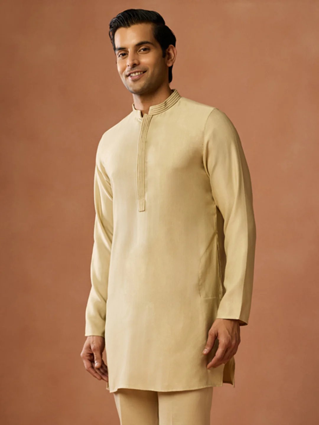 Cream Silk Blend Solid Mid Kurta