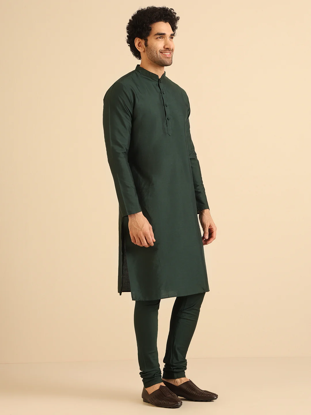 Dark Green Silk Blend Solid Plain Kurta - Image 2