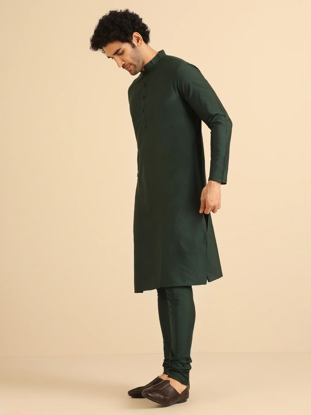 Dark Green Silk Blend Solid Plain Kurta - Image 6