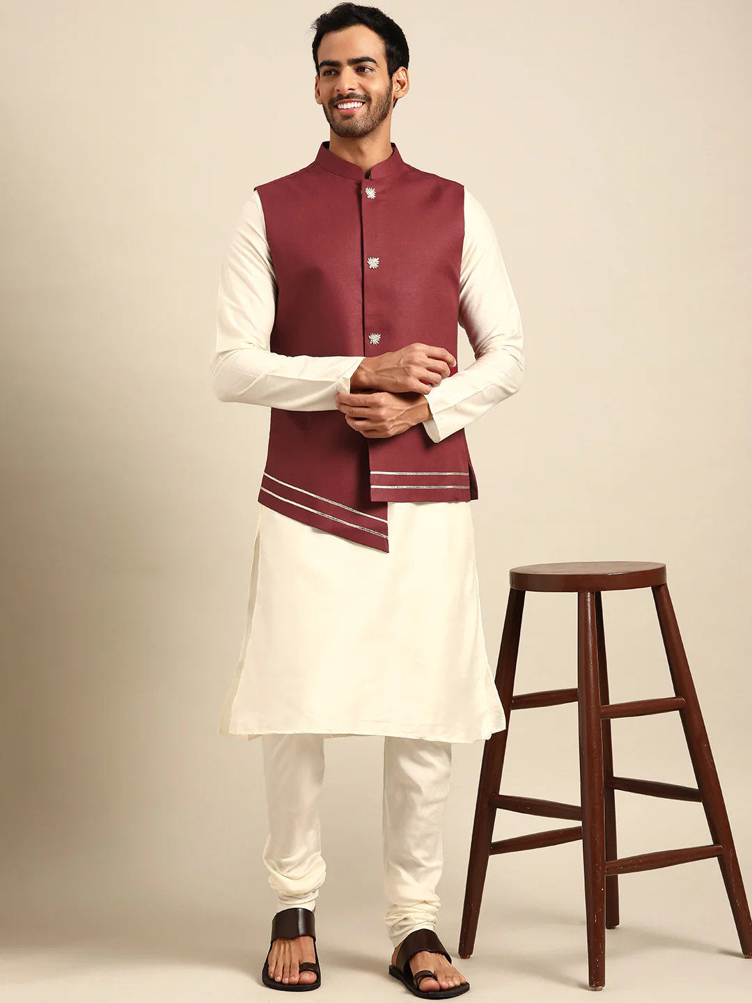 Kisah men Maroon kurta jacket set