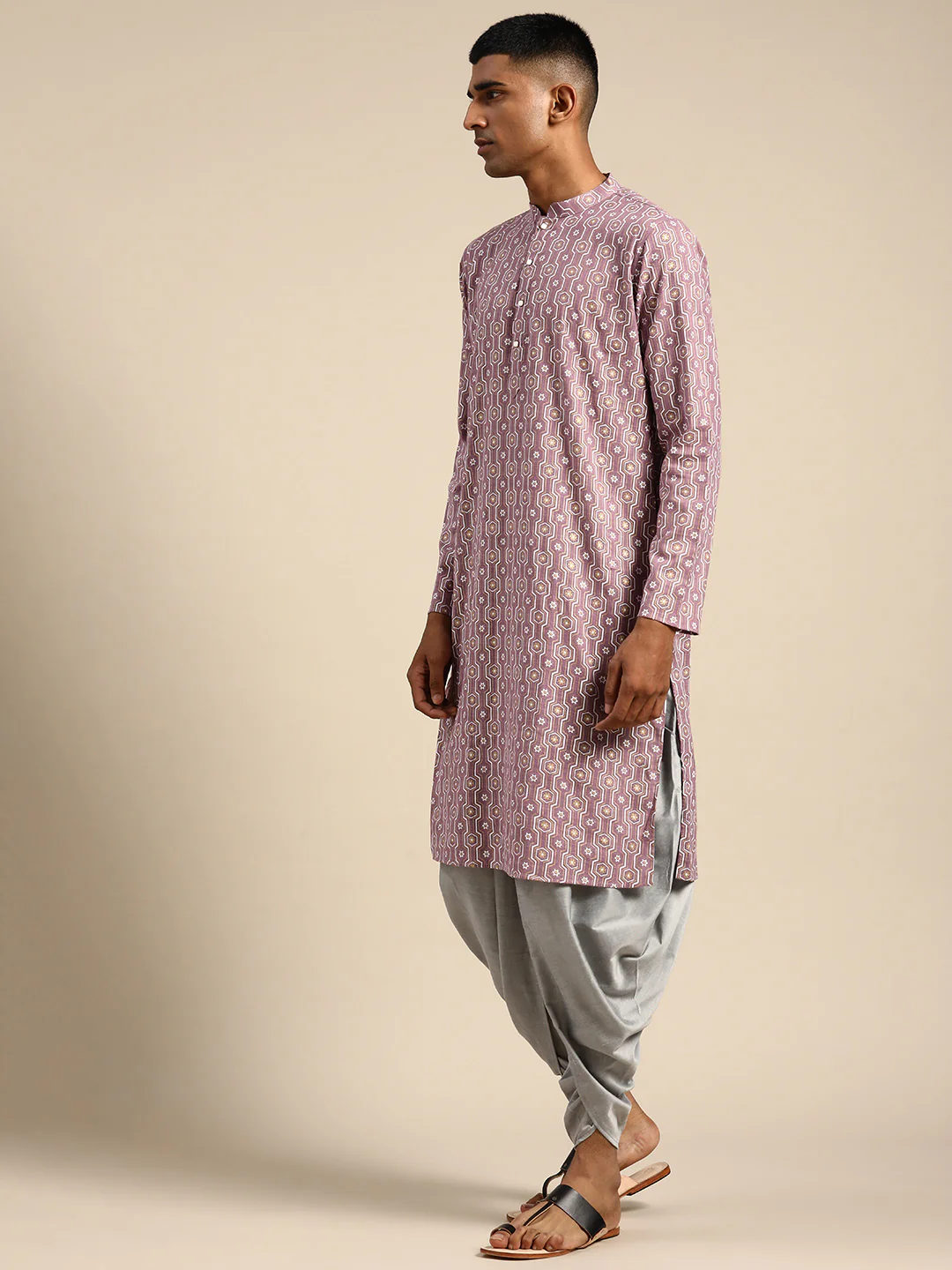Men Purple Woven Design Kurta - Image 2