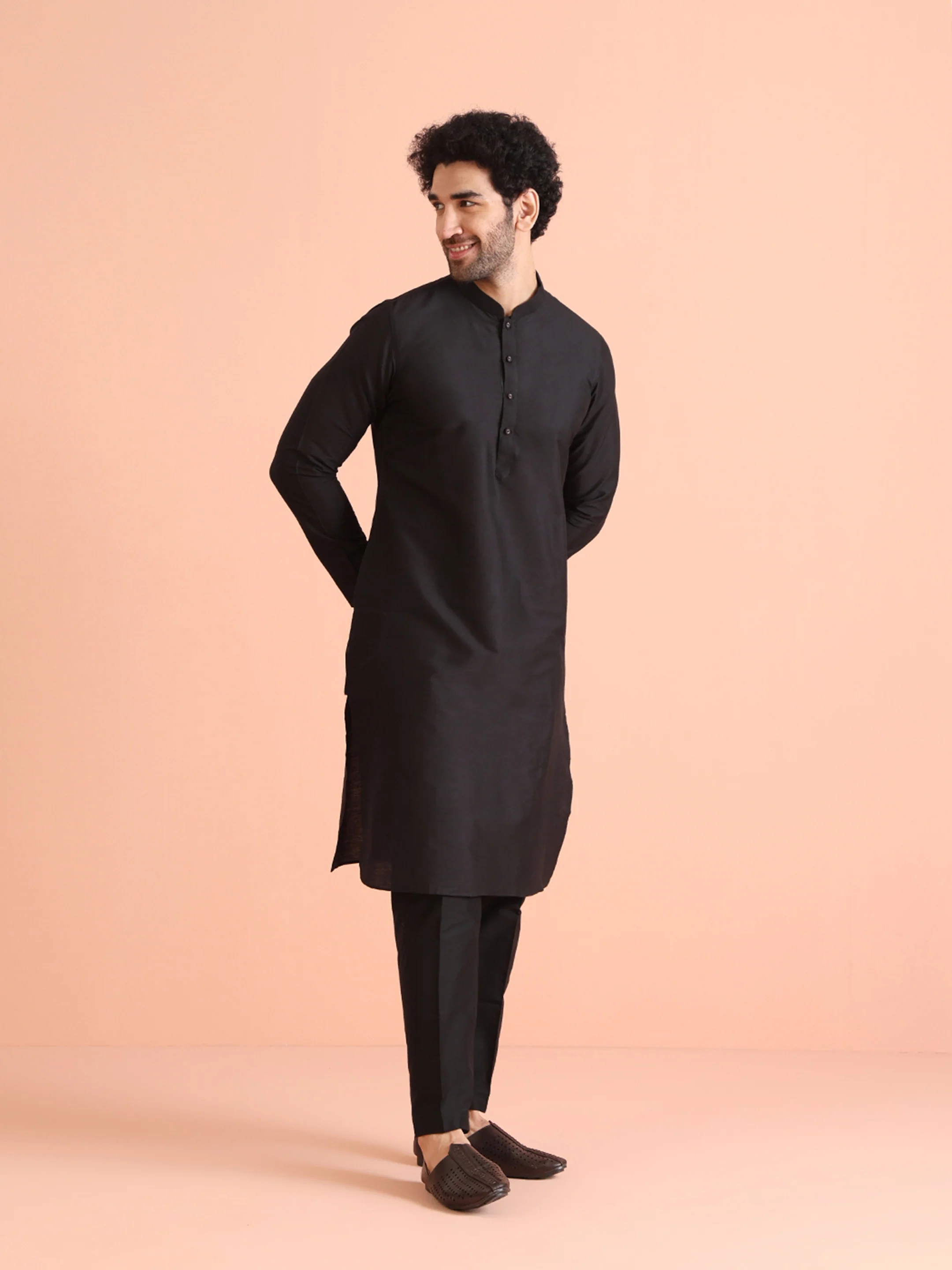 Black Cotton Plain Kurta - Image 3