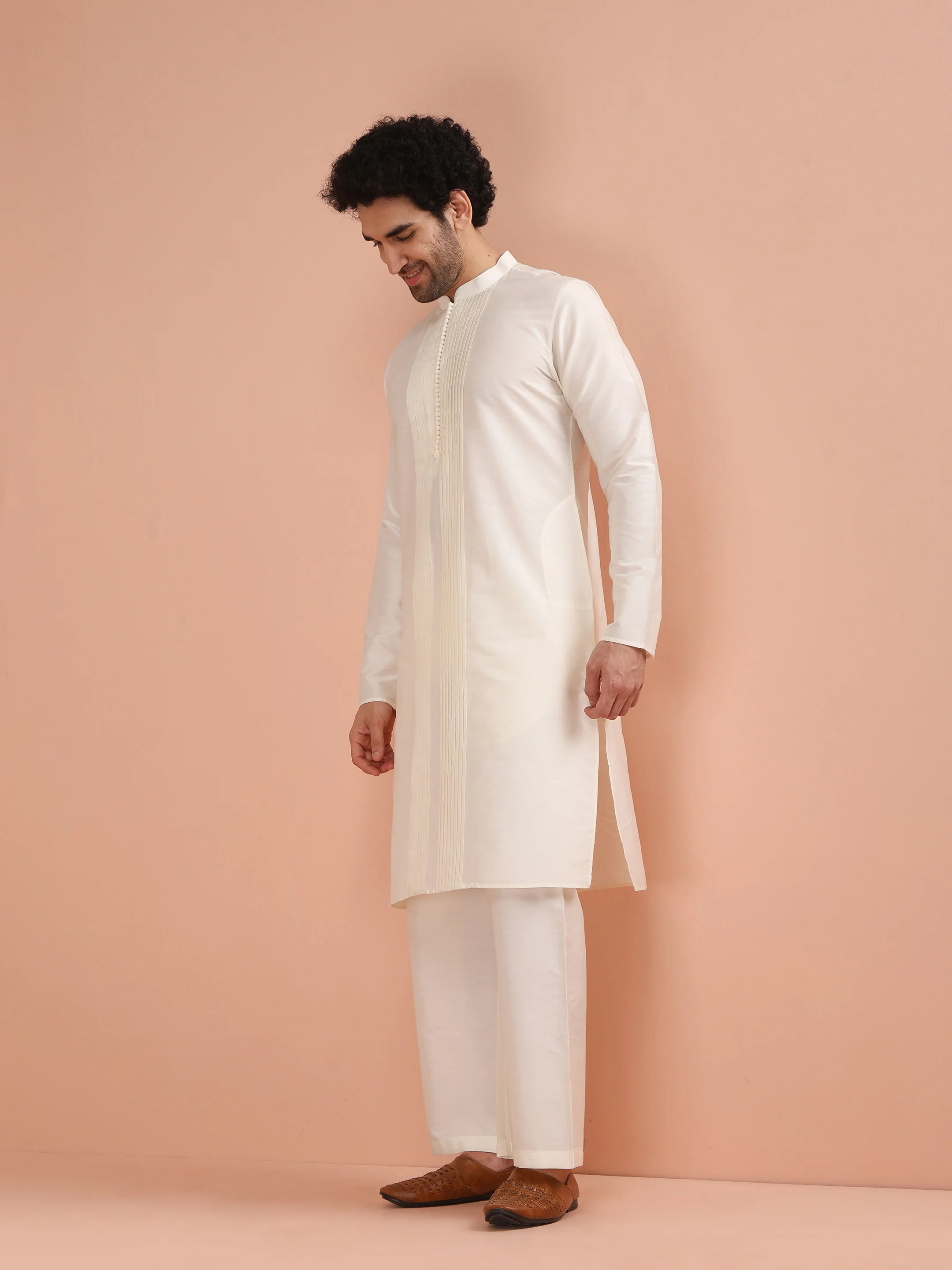 Cream Silk Blend Pintuck Solid Kurta - Image 2
