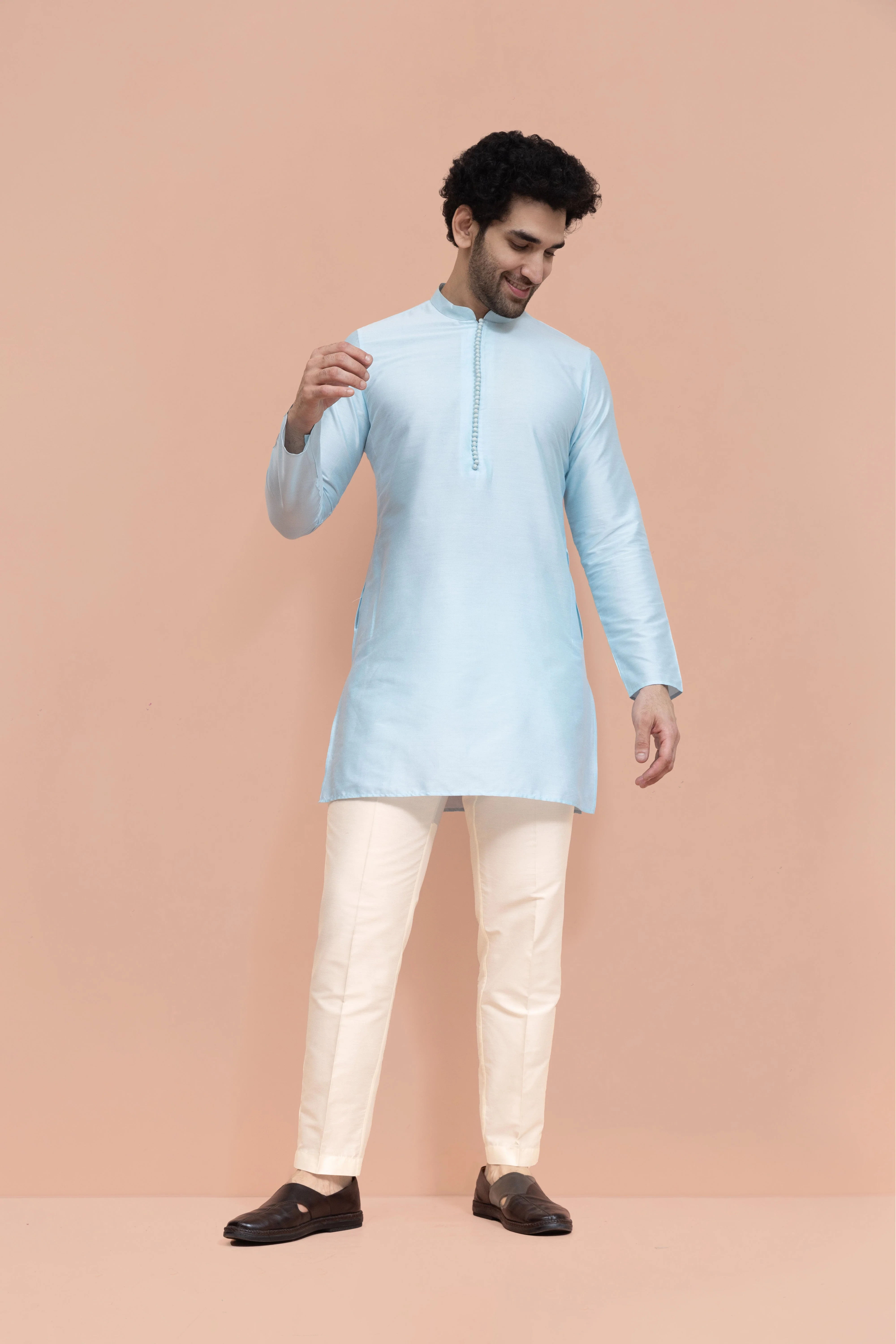Men Blue Solid Kurta - Image 19