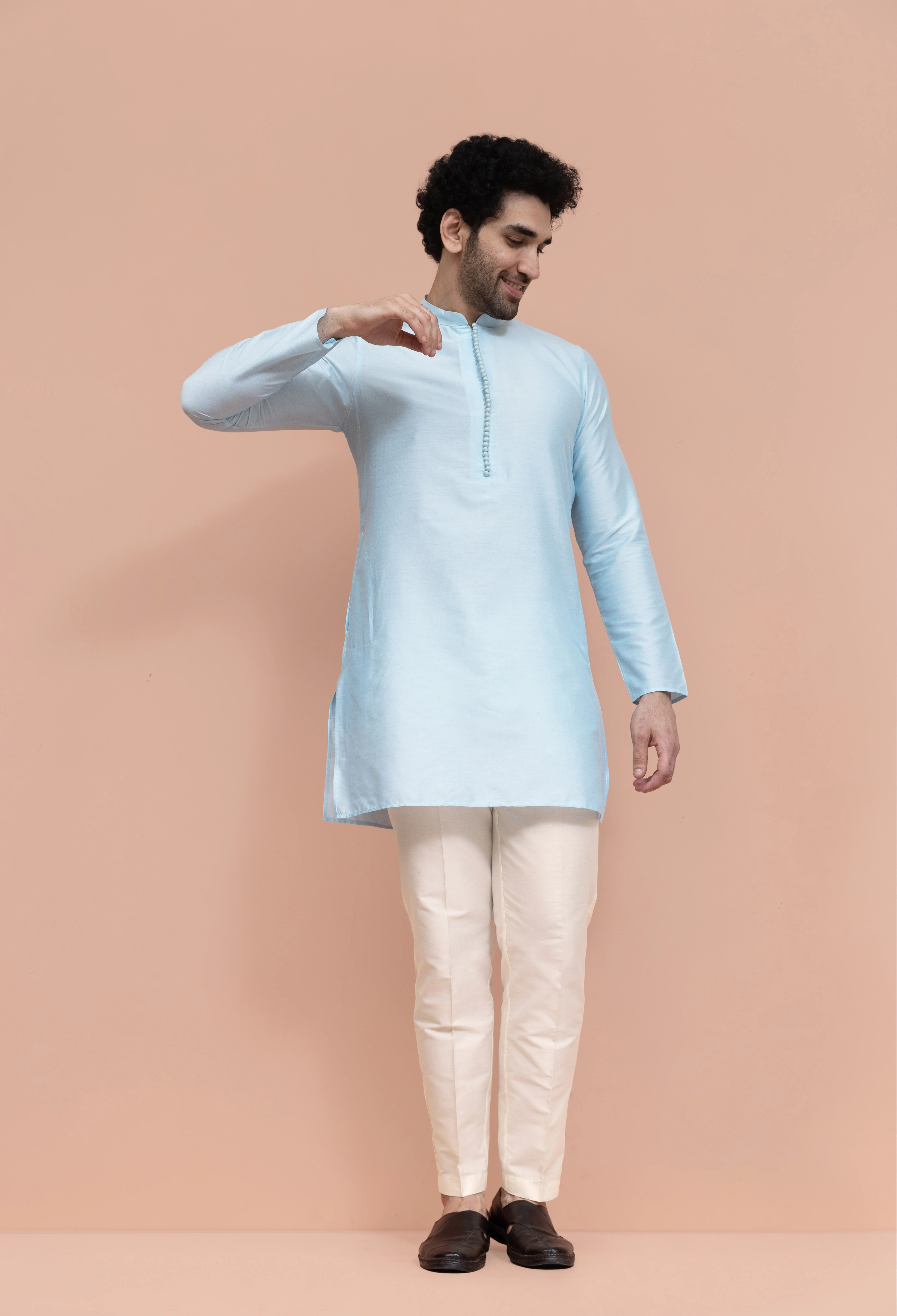 Men Blue Solid Kurta - Image 3