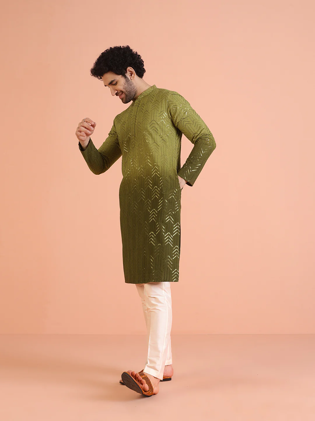 Men Ombre Embellished Sequinned Kurta - Image 3