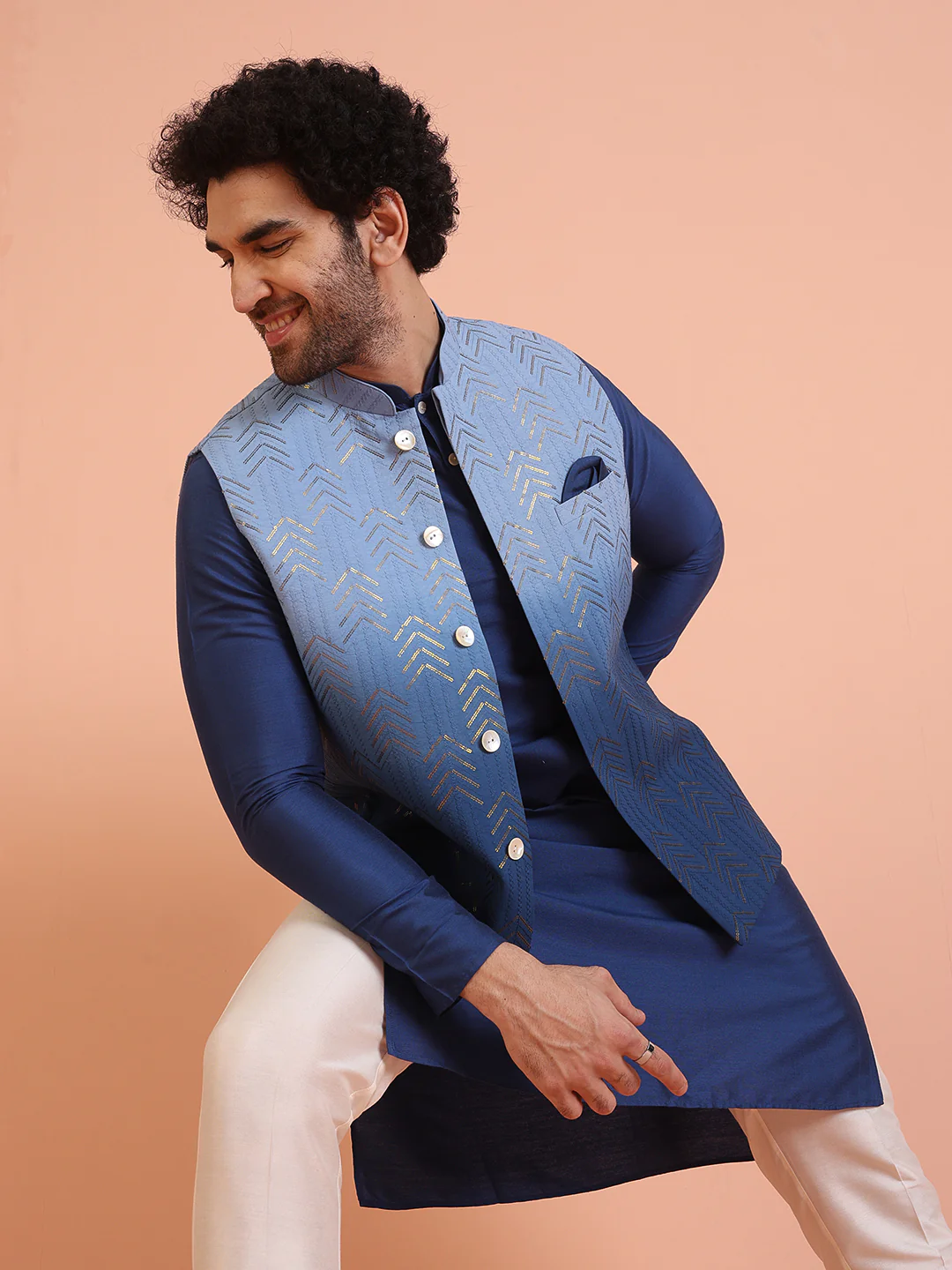 Men Ombre Embellished Sequinned Nehru Jacket