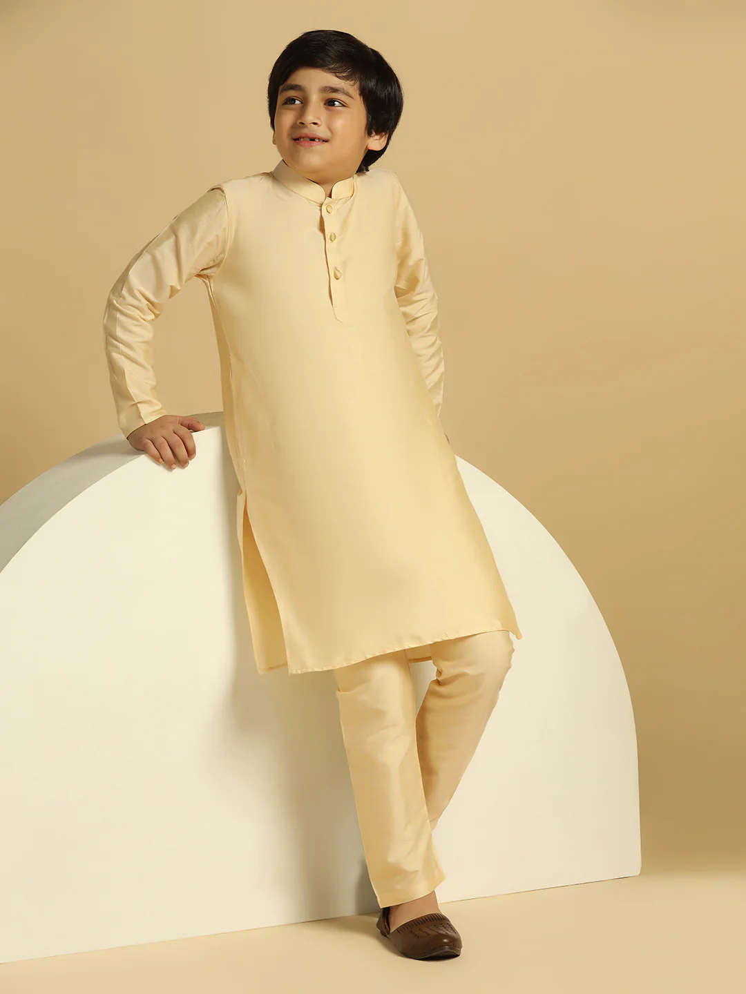 Boy's Cream Solid Kurta Pyjama Set