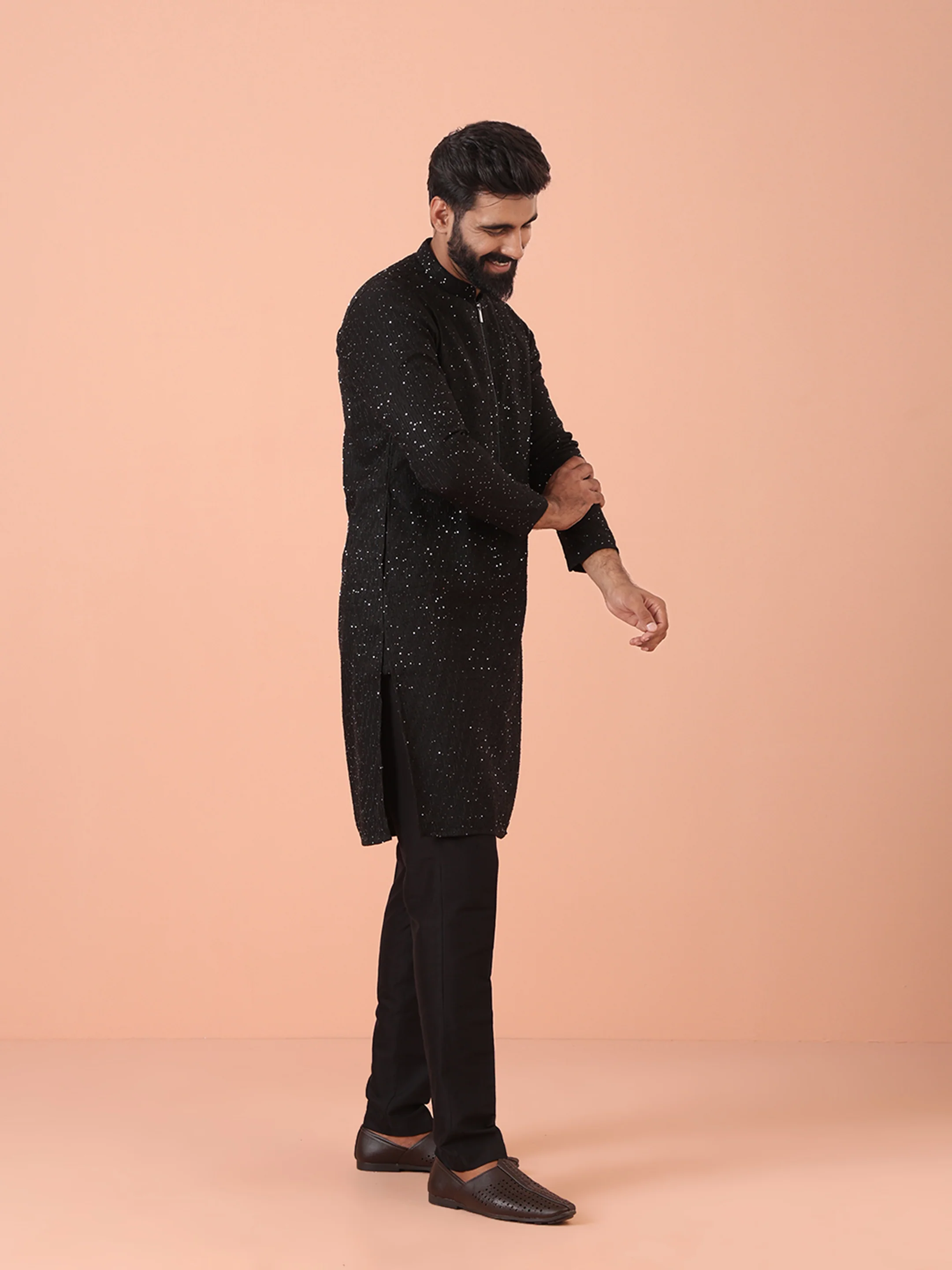 Men Black Embellished Kurta - Image 3