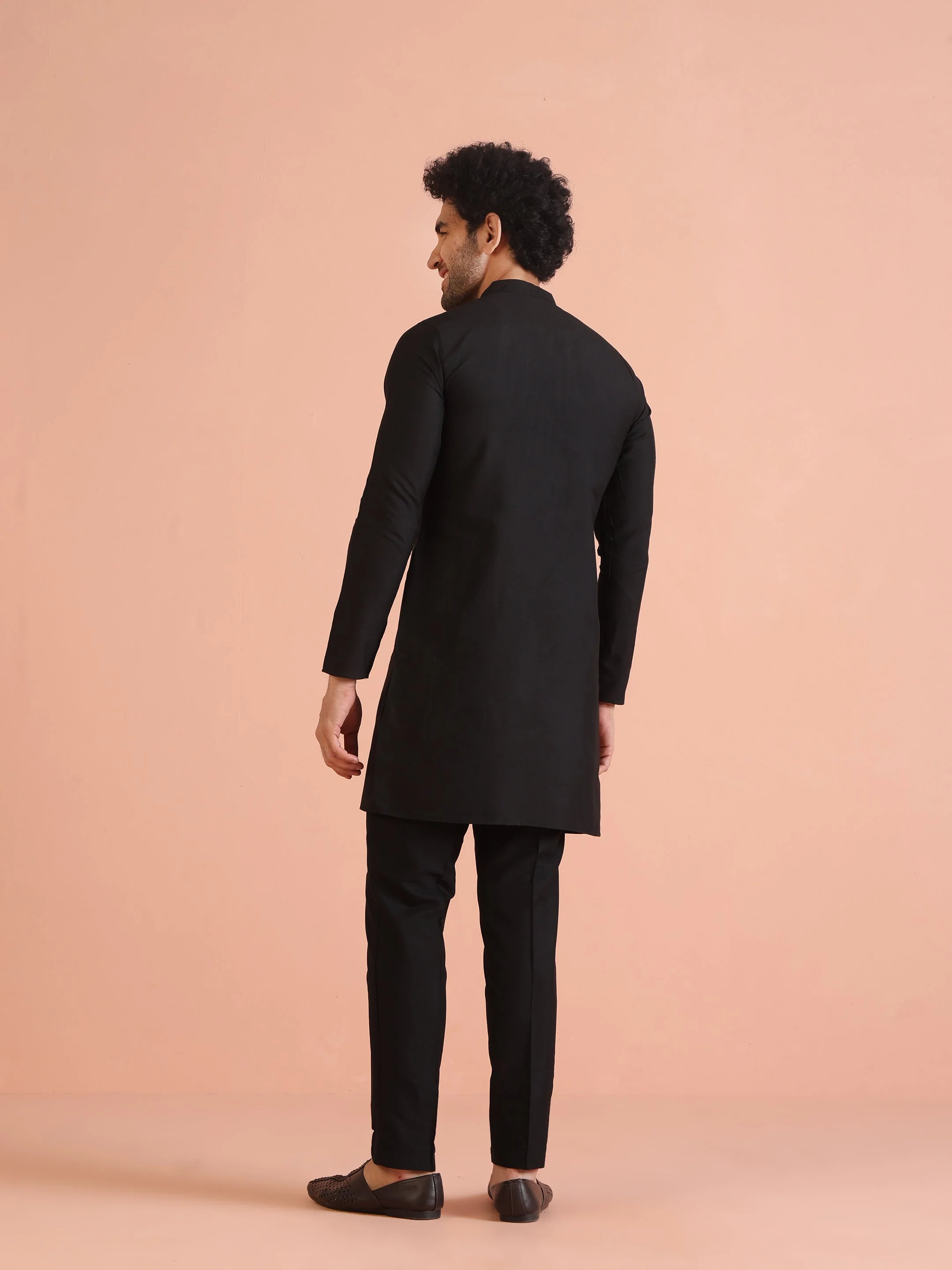 Black Solid Mid Kurta - Image 9