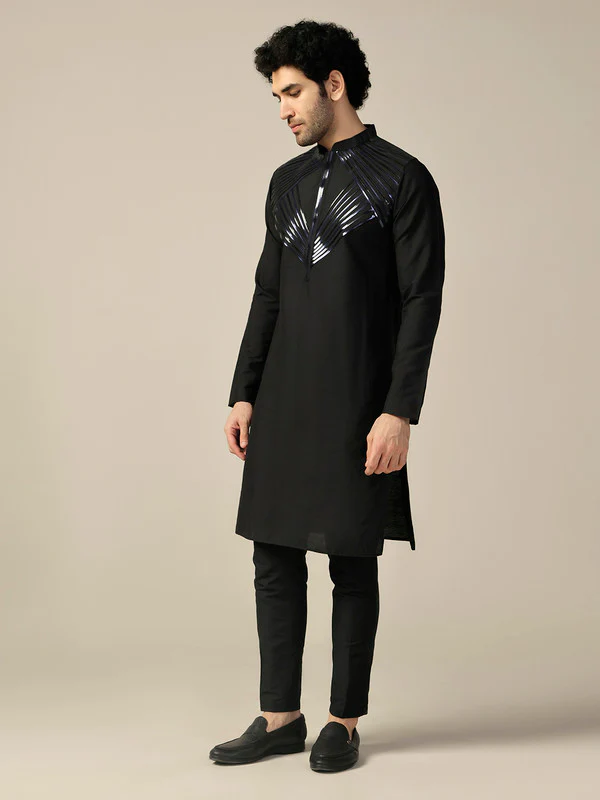 Black Silk Metallic Geometric Long Kurta - Image 2