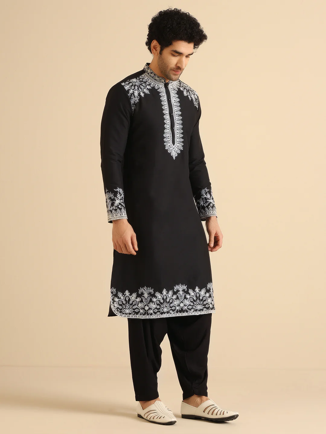 Black Cotton Embroidered Kurta - Image 4