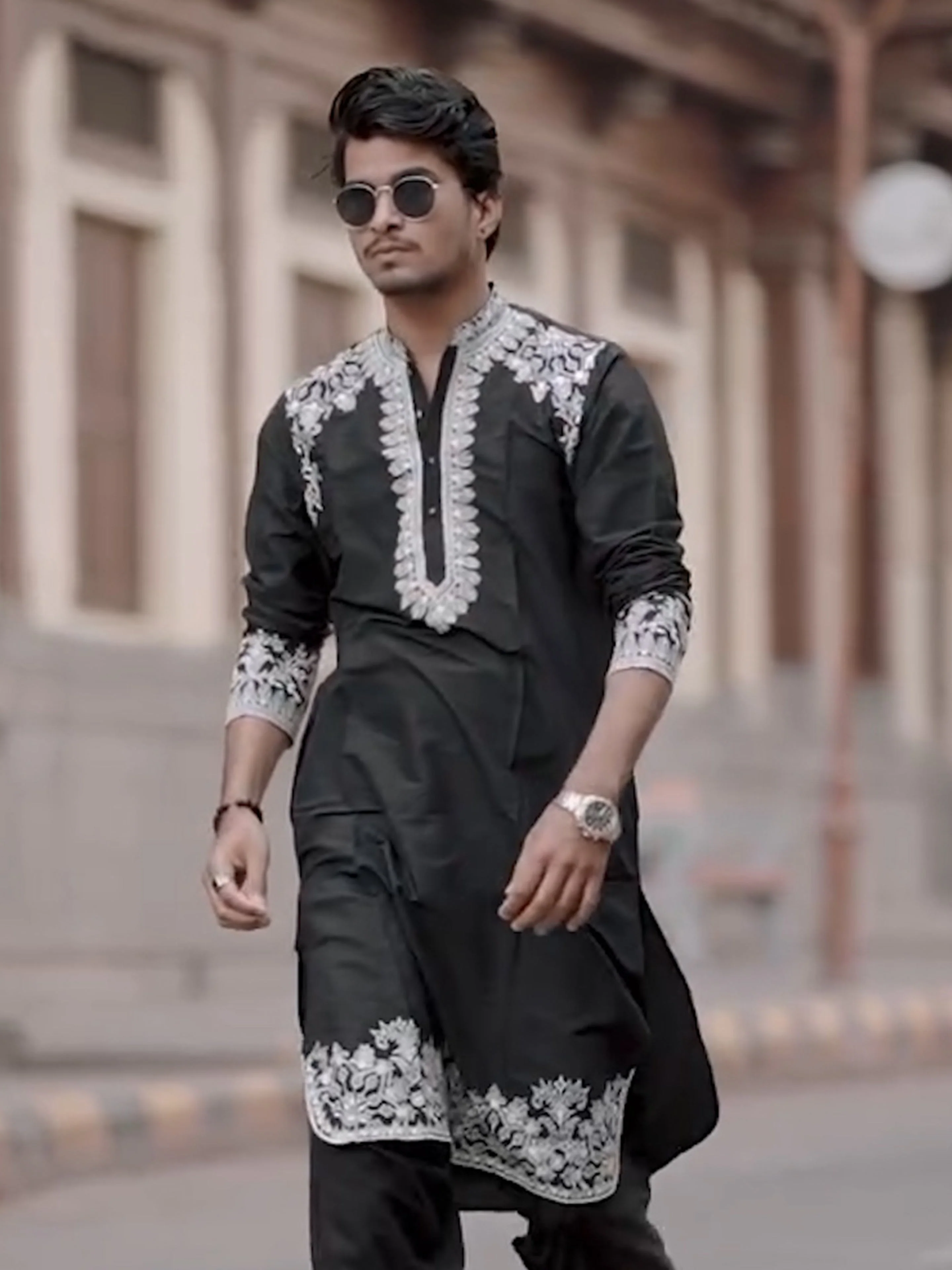 Black Cotton Embroidered Kurta - Image 7