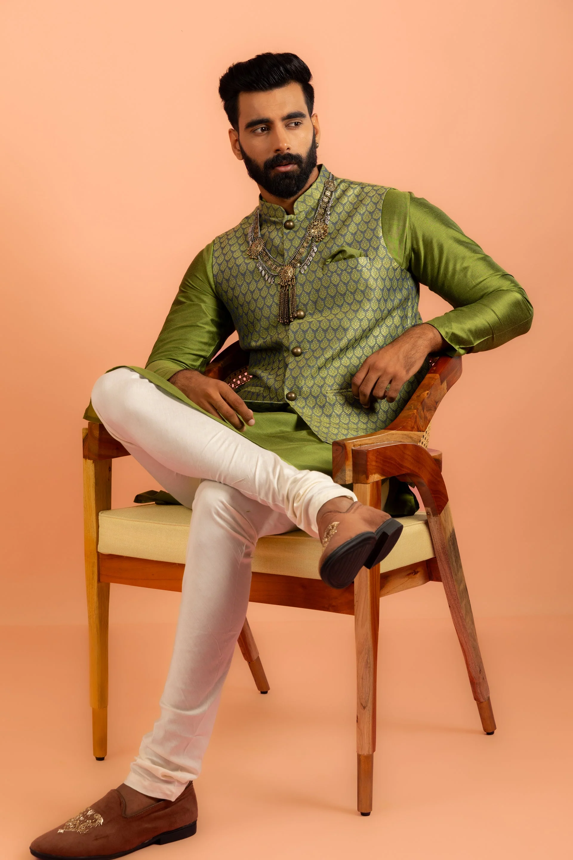 Green Silk Blend Woven Jacket Kurta Churidar Set - Image 10