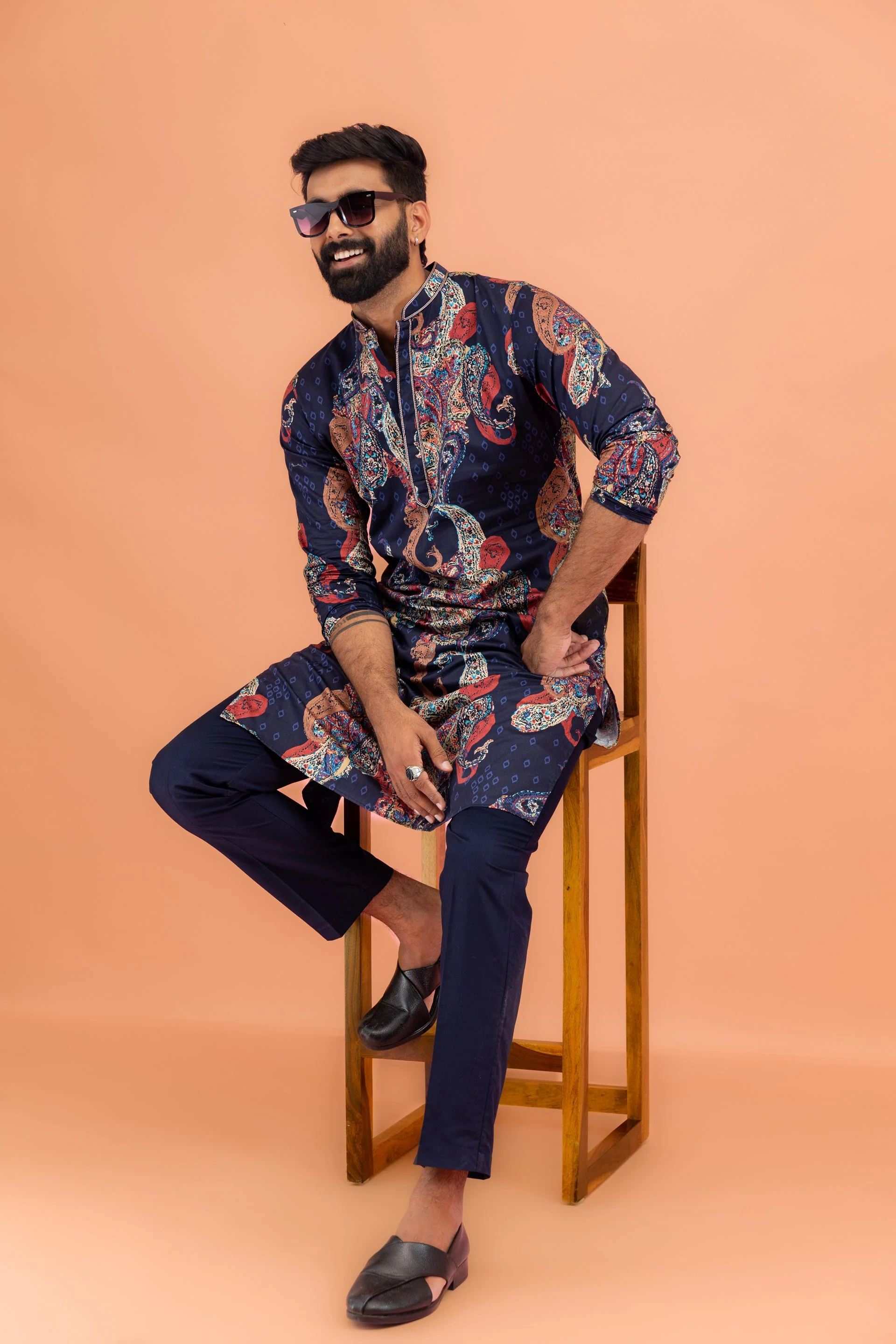 Men Navy Blue Multi-Color Paisley Printed Kurta Trouser Set - Image 9