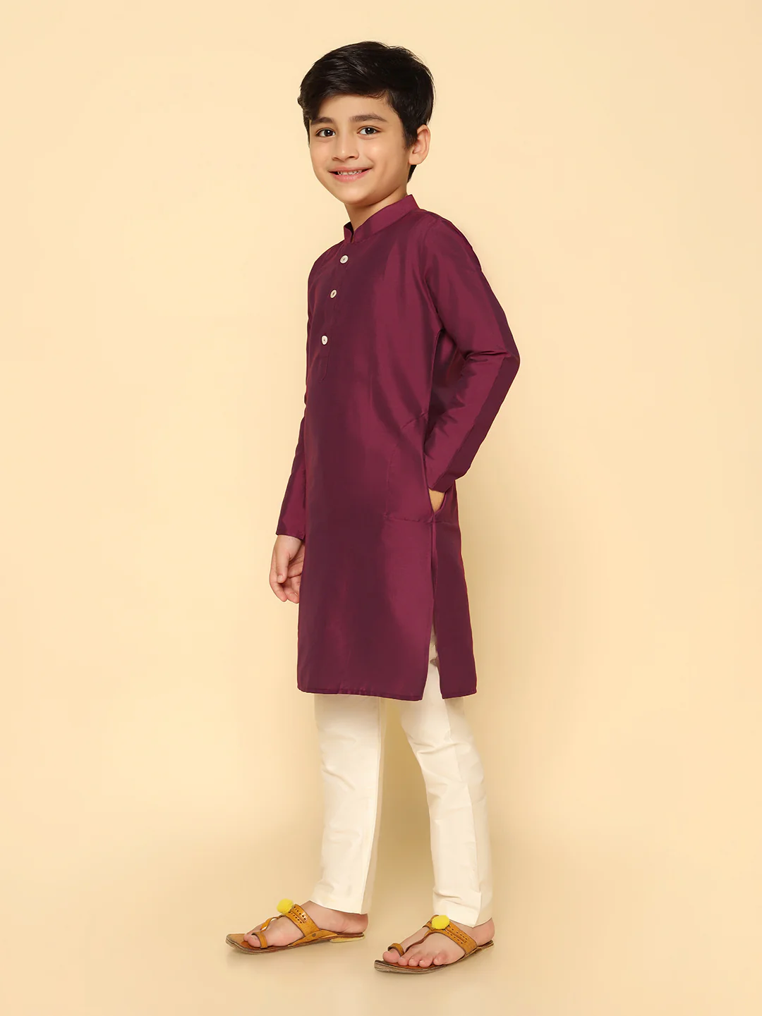 Boy's Margenta Kurta Pyjama Set - Image 2