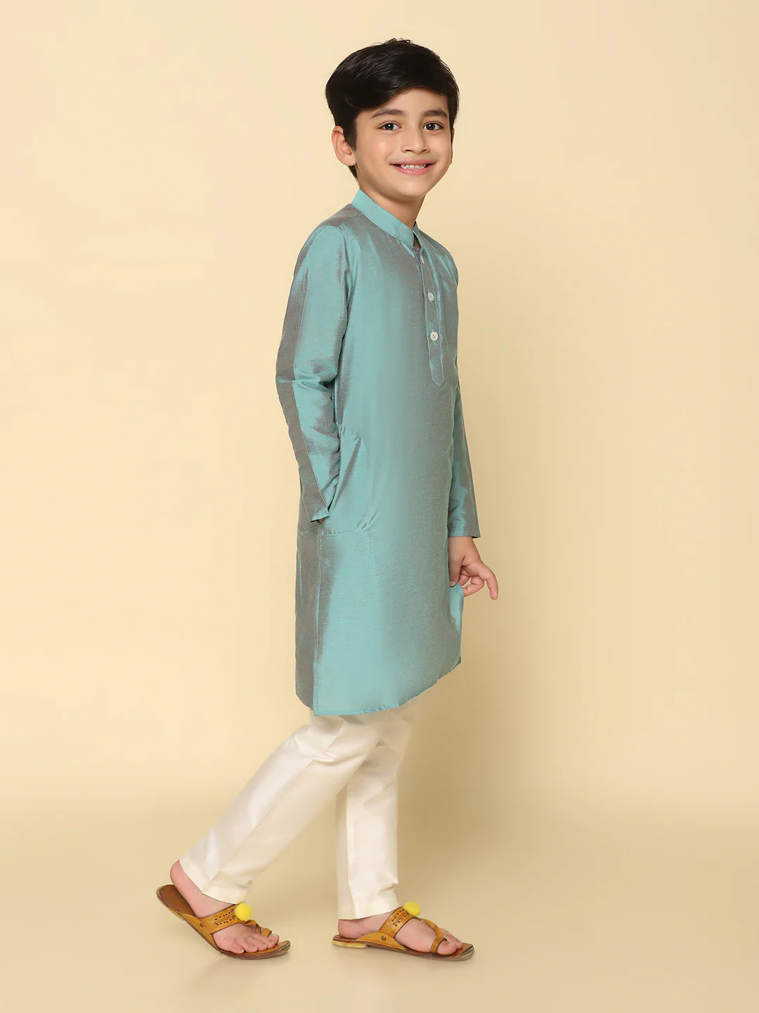 Boy's Green Kurta Pyjama Set - Image 2