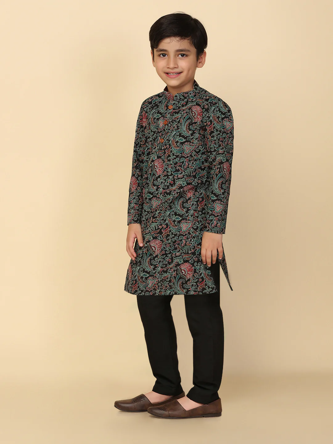 Boy's Black Printed Kurta - Image 2
