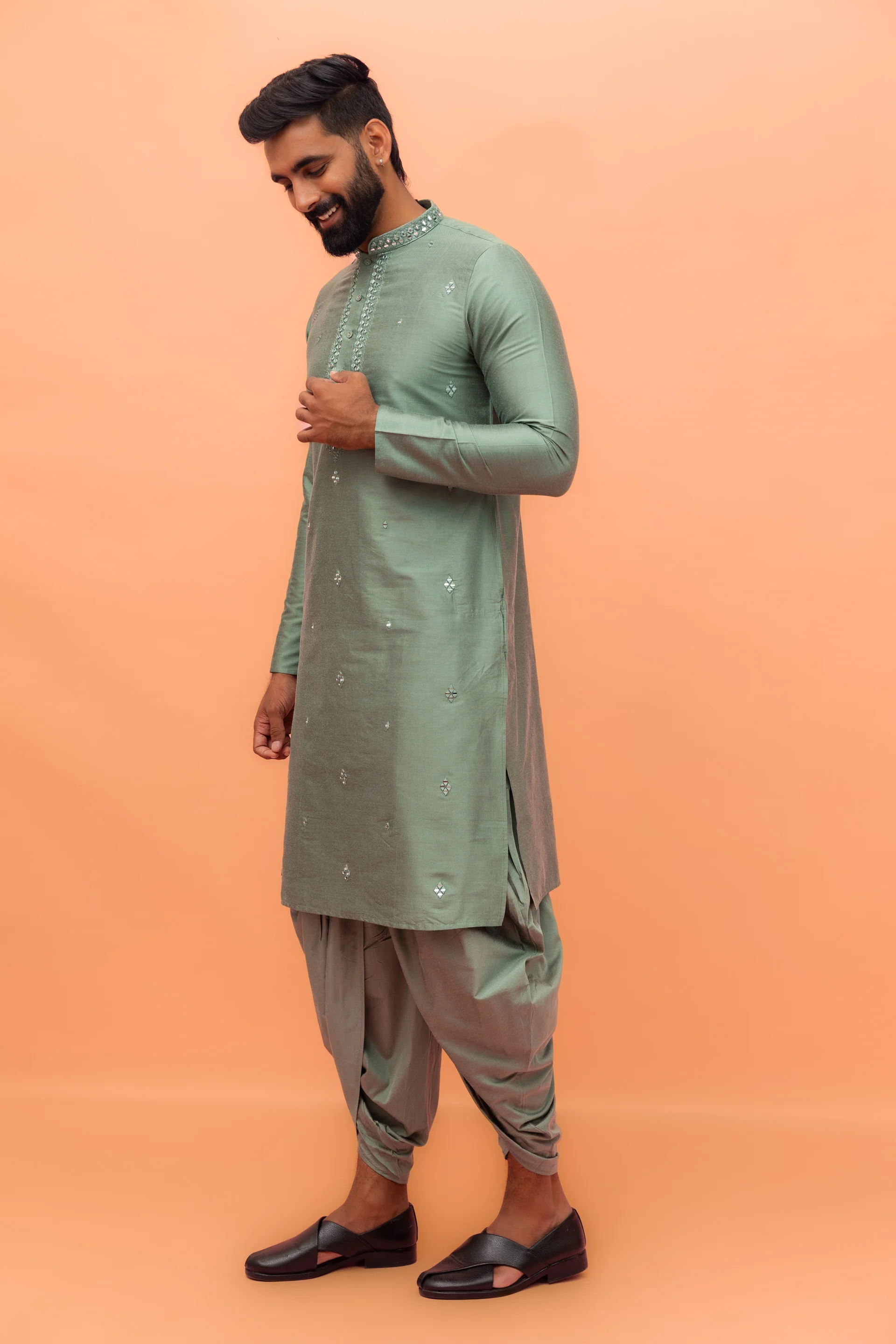 Light Green Cotton Blend Mirror Work Kurta - Image 2