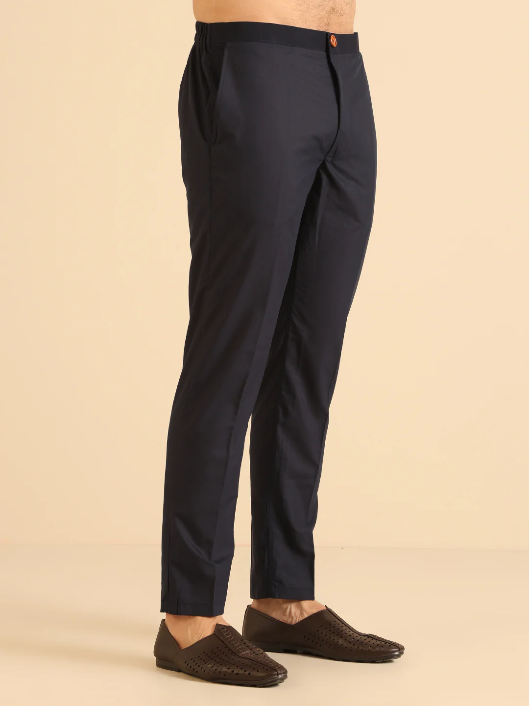 Maroon Cotton Blend Embellished Ombre Kurta Trouser Set - Image 6
