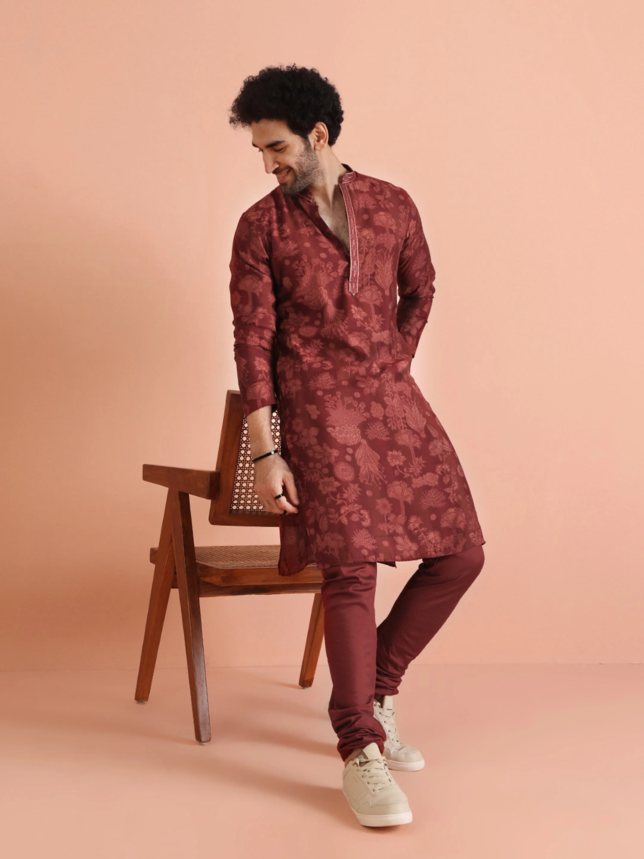 Maroon Silk Blend Floral Printed Kurta - Image 6