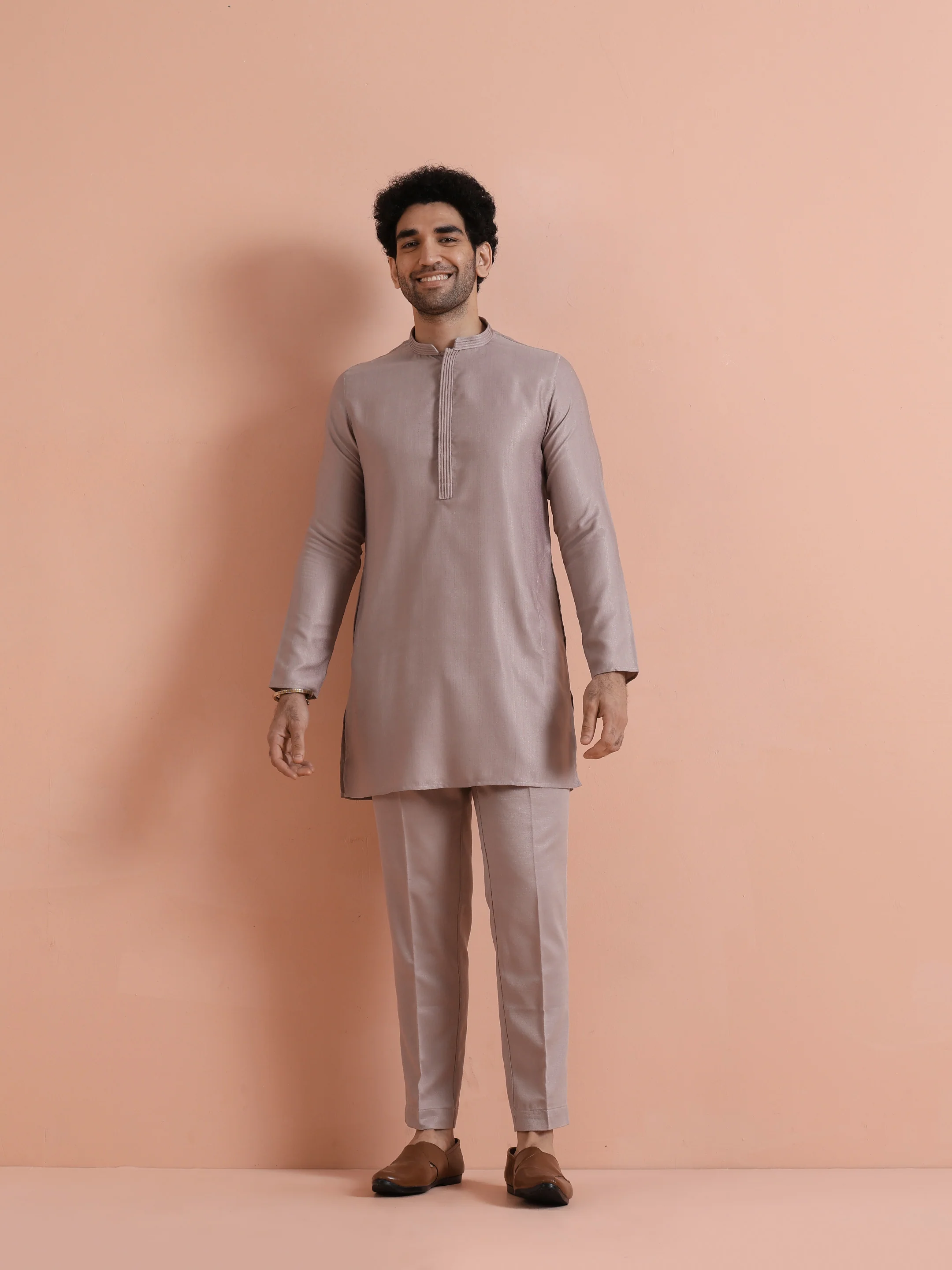 Mauve Silk Blend Solid Mid Kurta Trouser Set