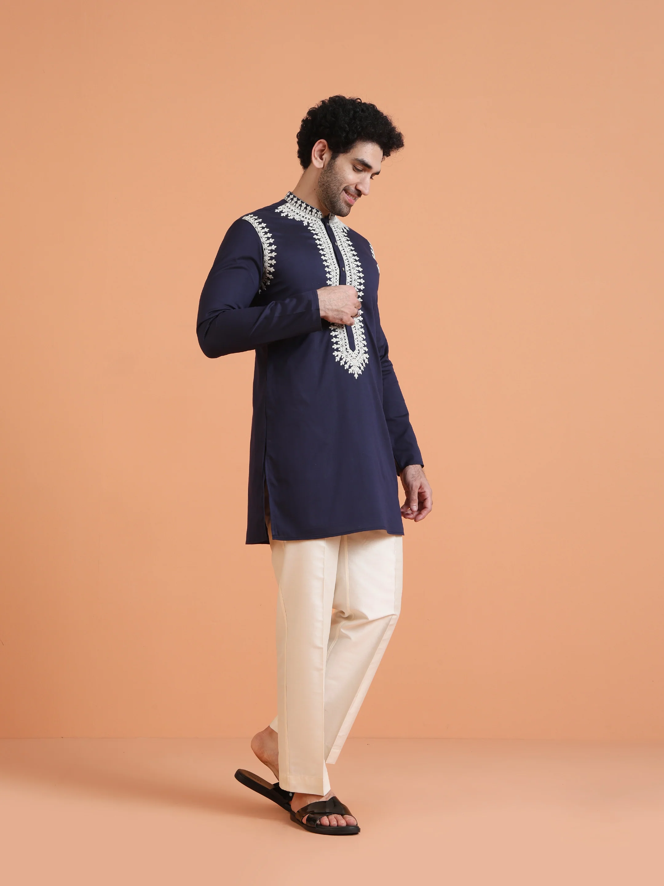 Navy Blue Embroidered Mid Kurta - Image 3
