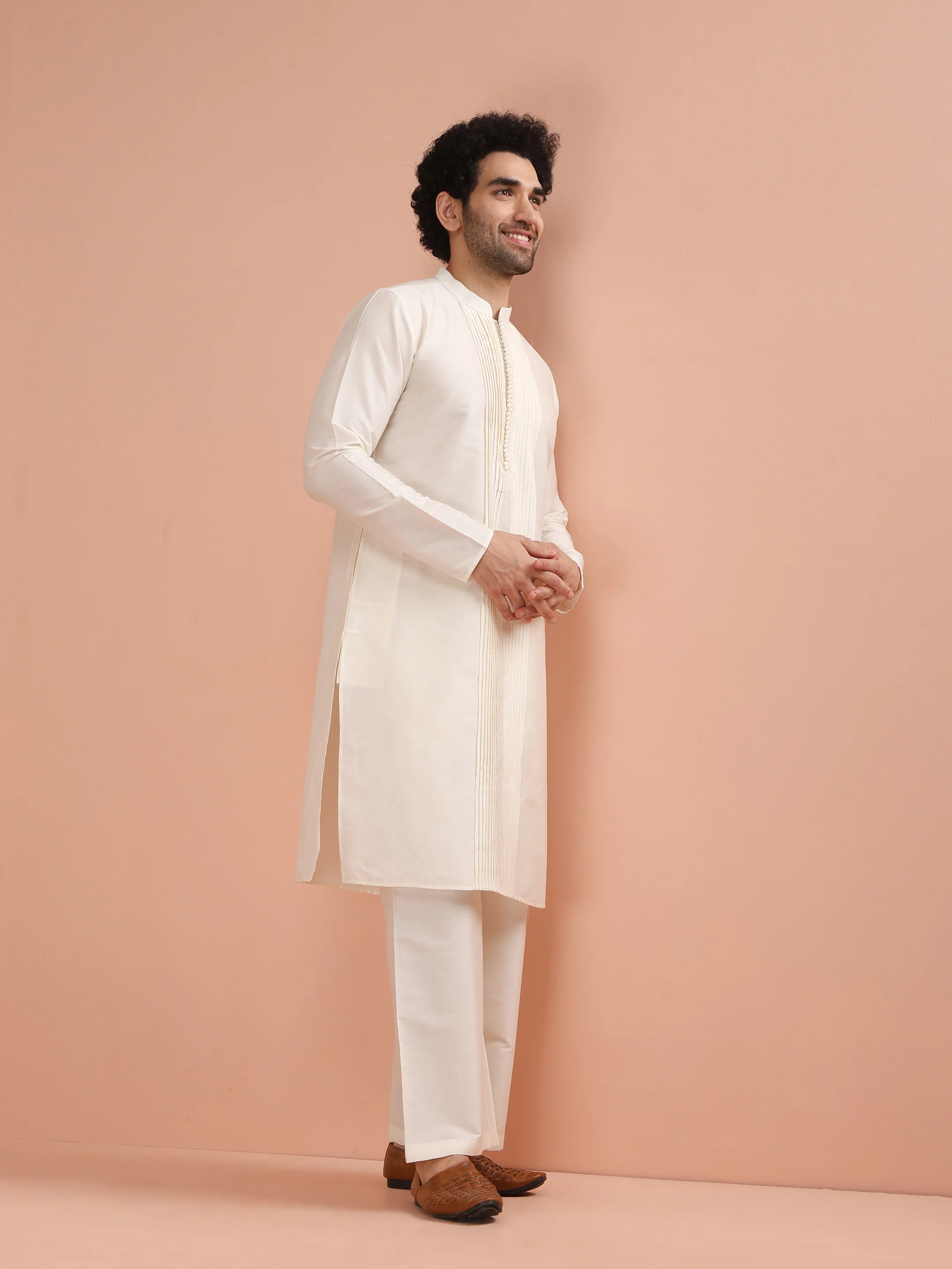Off-White Cotton Blend Solid Long Kurta - Image 3