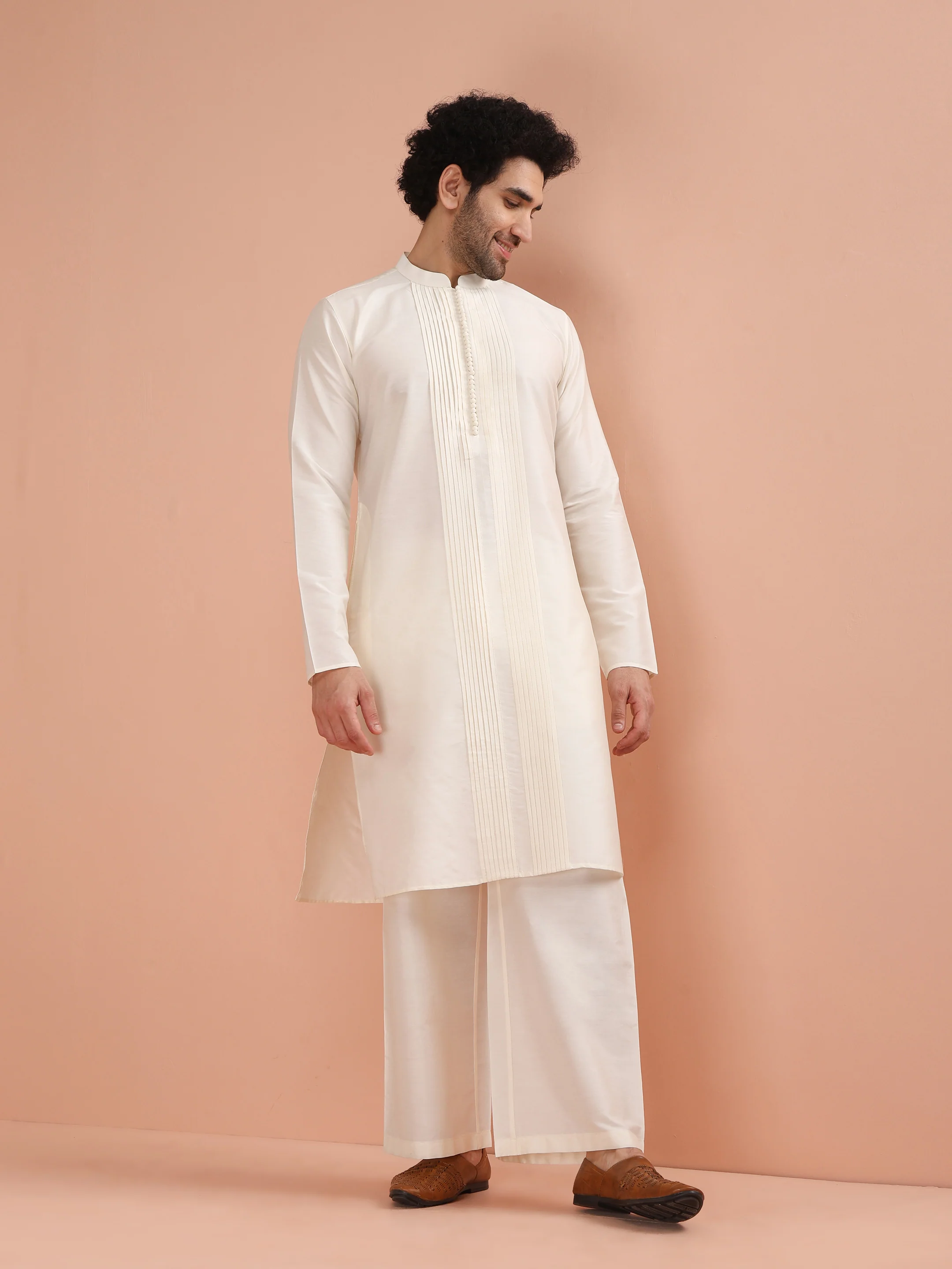 Off-White Cotton Blend Solid Long Kurta - Image 7