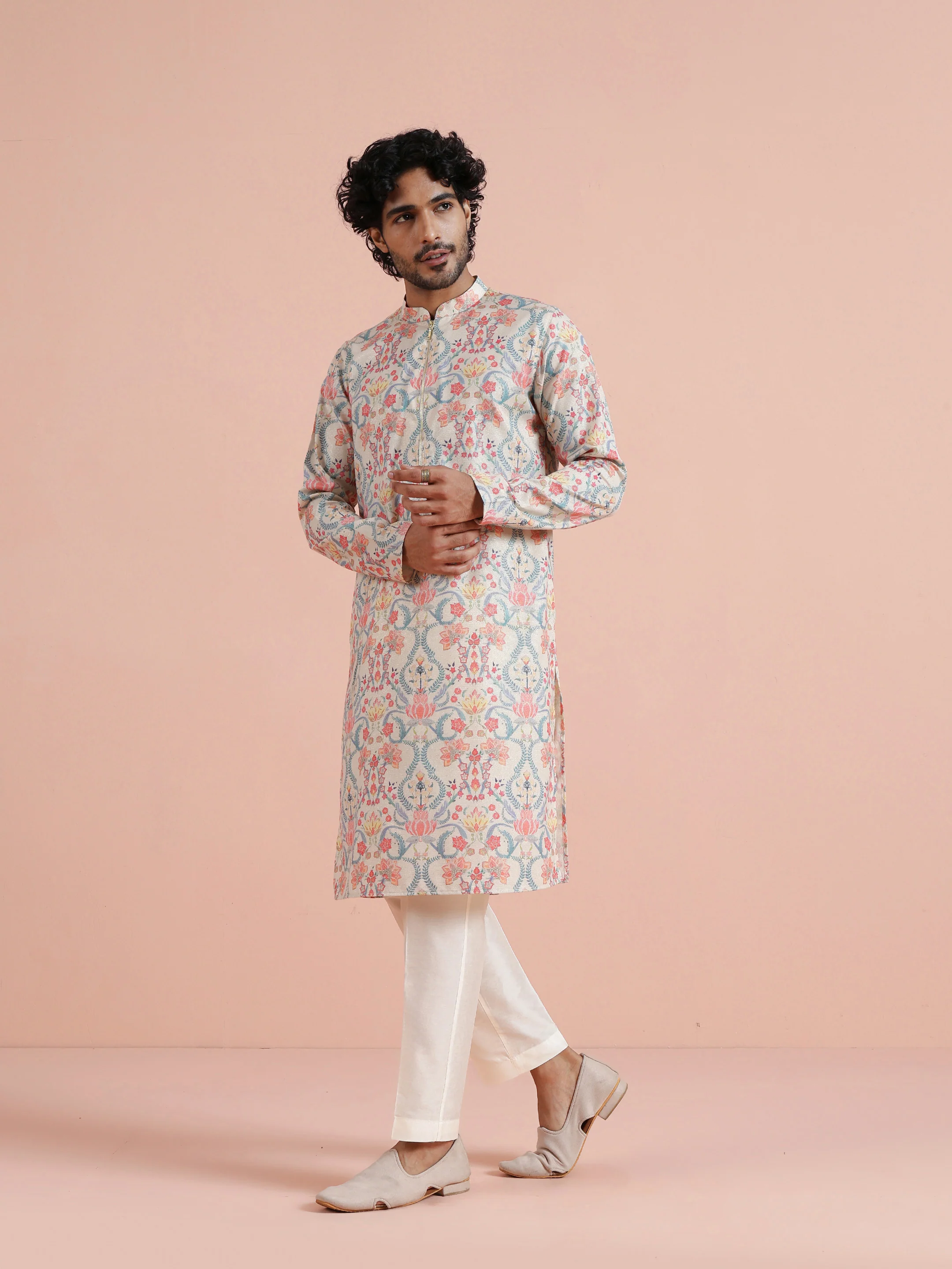 Off White Polyviscose Floral Printed Kurta With Zip - Image 3