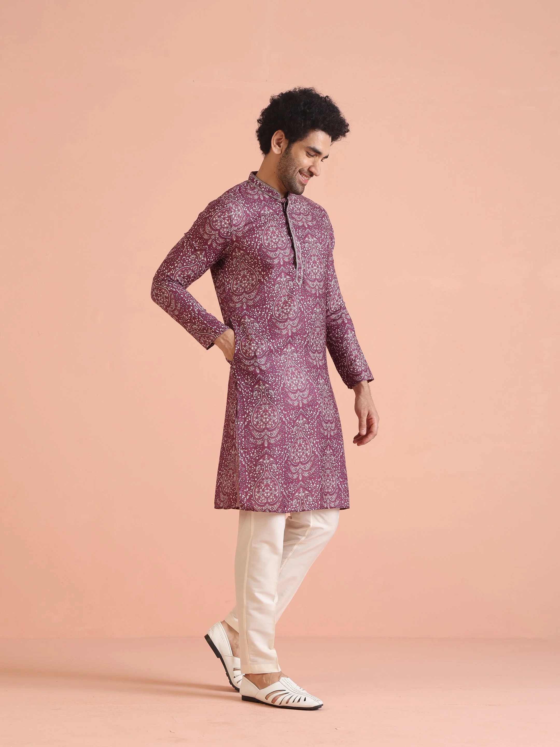 Magenta Pashmina Printed Kurta Trouser Set - Image 4
