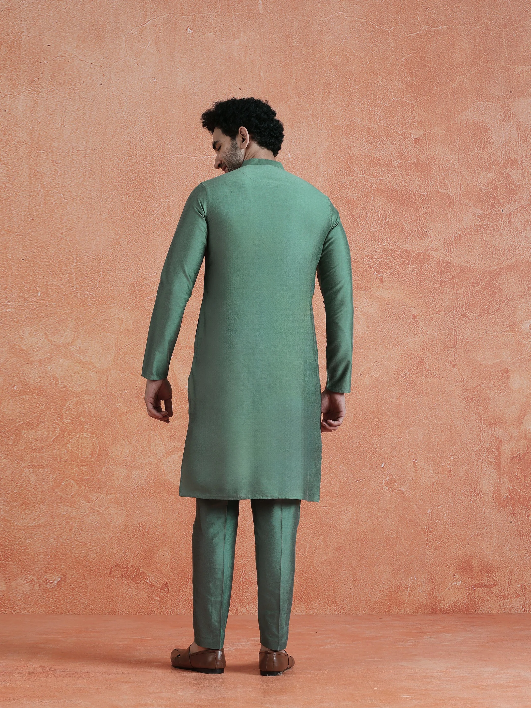 Sage Green Cotton Blend Solid Kurta Trouser Set - Image 4